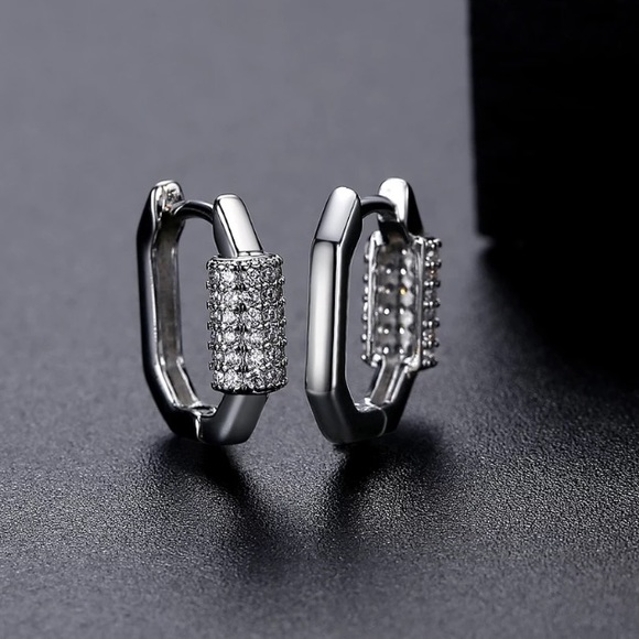 🌟 Sterling Silver 925 O-shaped Hoop Earrings - Picture 1 of 4